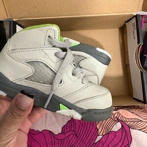 Air Jordan 5 Retro "Green Bean